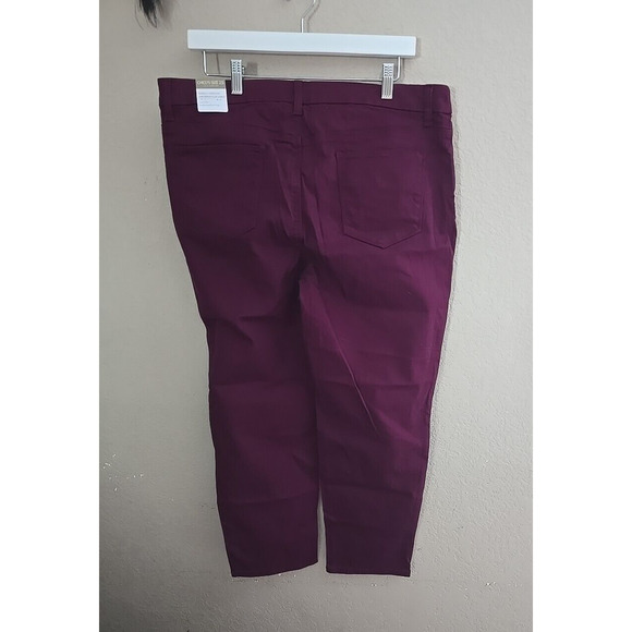 NWT Chico's Burgundy Perfect Stretch Girlfriend Slim Ankle Pants Womans Size 14 - Picture 2 of 7